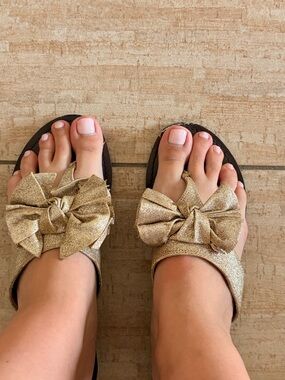Vintage Steve Madden Gold Glitter Bow Flats